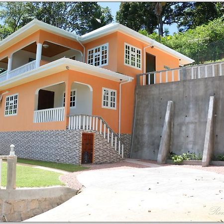 Exotic Guest House Anse Volbert Village  Ruang foto