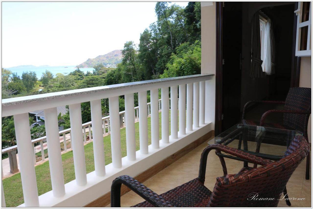 Exotic Guest House Anse Volbert Village  Bagian luar foto