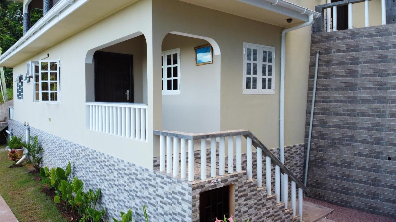 Exotic Guest House Anse Volbert Village  Bagian luar foto