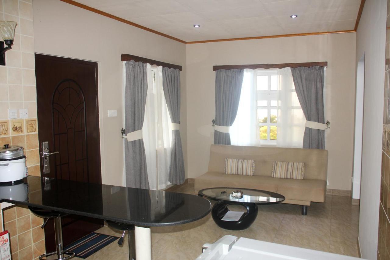 Exotic Guest House Anse Volbert Village  Bagian luar foto