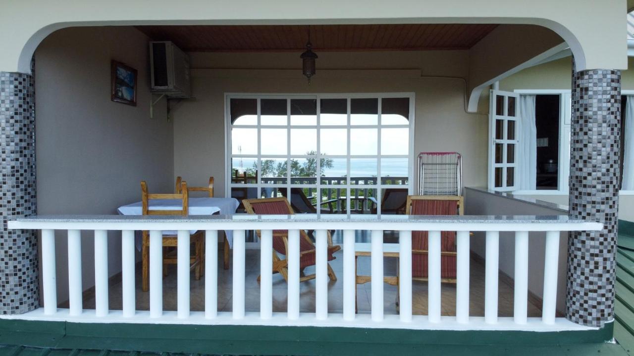 Exotic Guest House Anse Volbert Village  Bagian luar foto